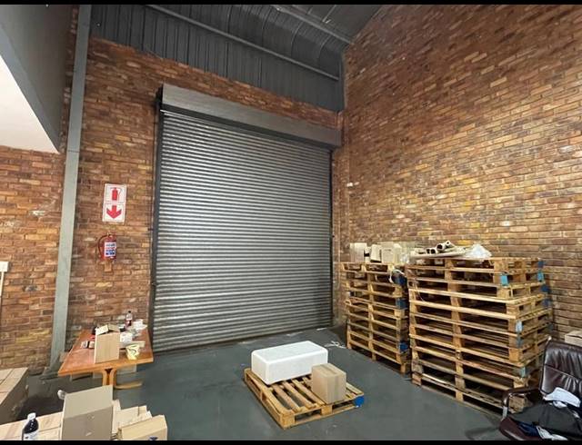 INDUSTRIAL PROPERTY TO RENT IN HENNOPSPARK